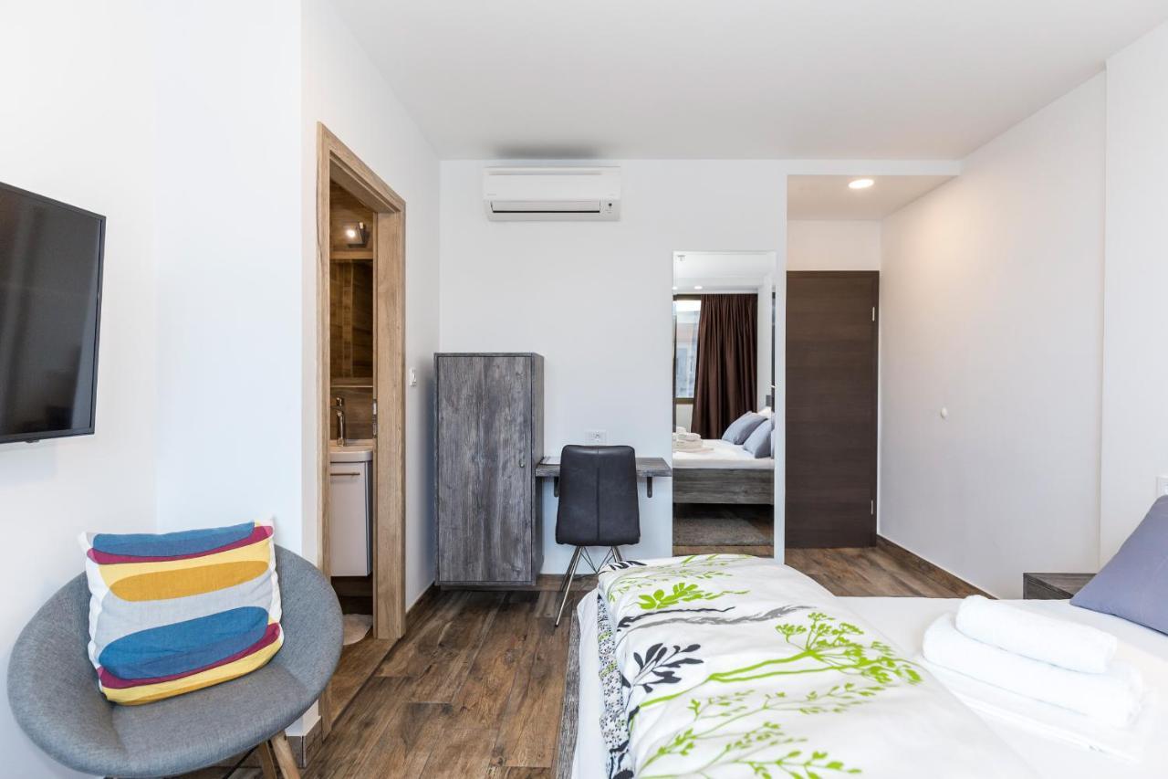 Apinelo Tower Rooms Split Exterior foto