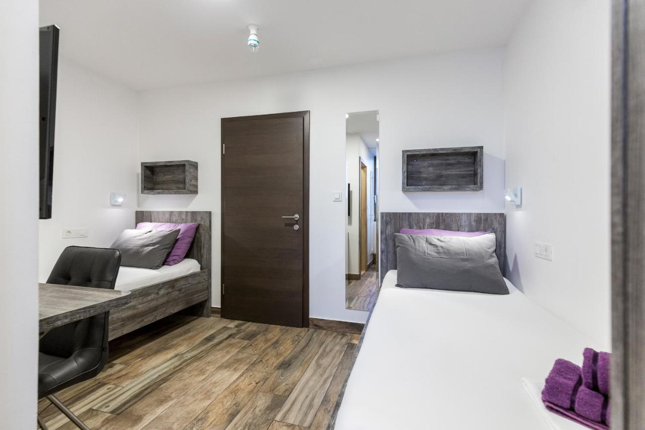 Apinelo Tower Rooms Split Exterior foto