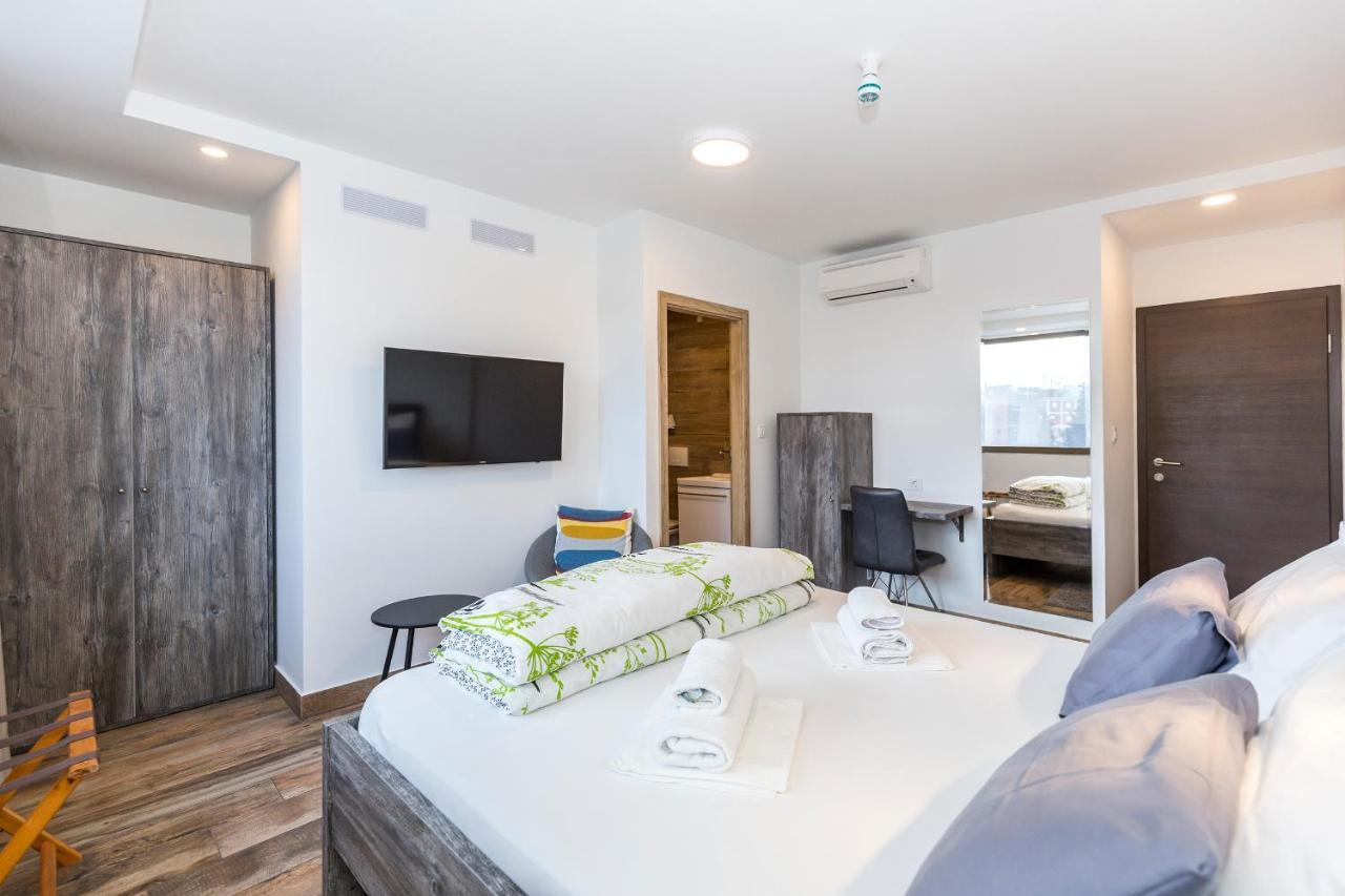 Apinelo Tower Rooms Split Exterior foto