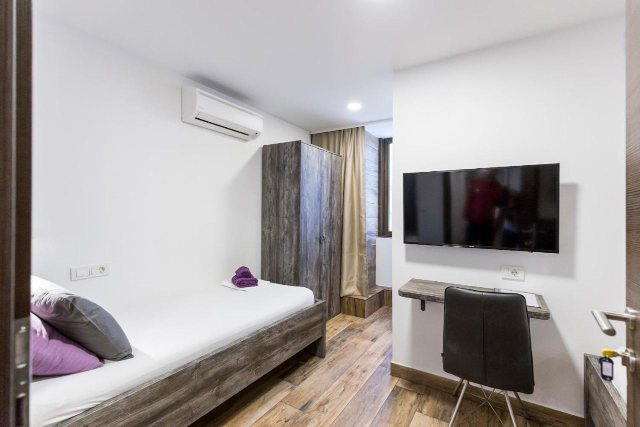 Apinelo Tower Rooms Split Exterior foto