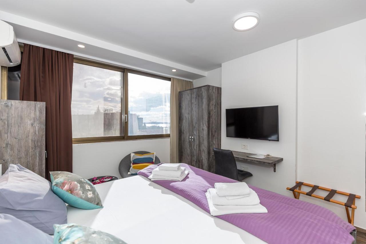 Apinelo Tower Rooms Split Exterior foto