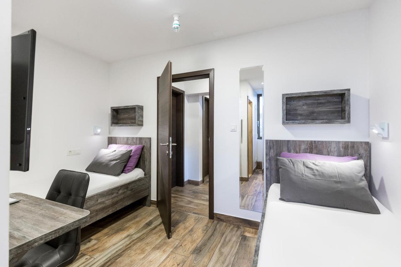 Apinelo Tower Rooms Split Exterior foto