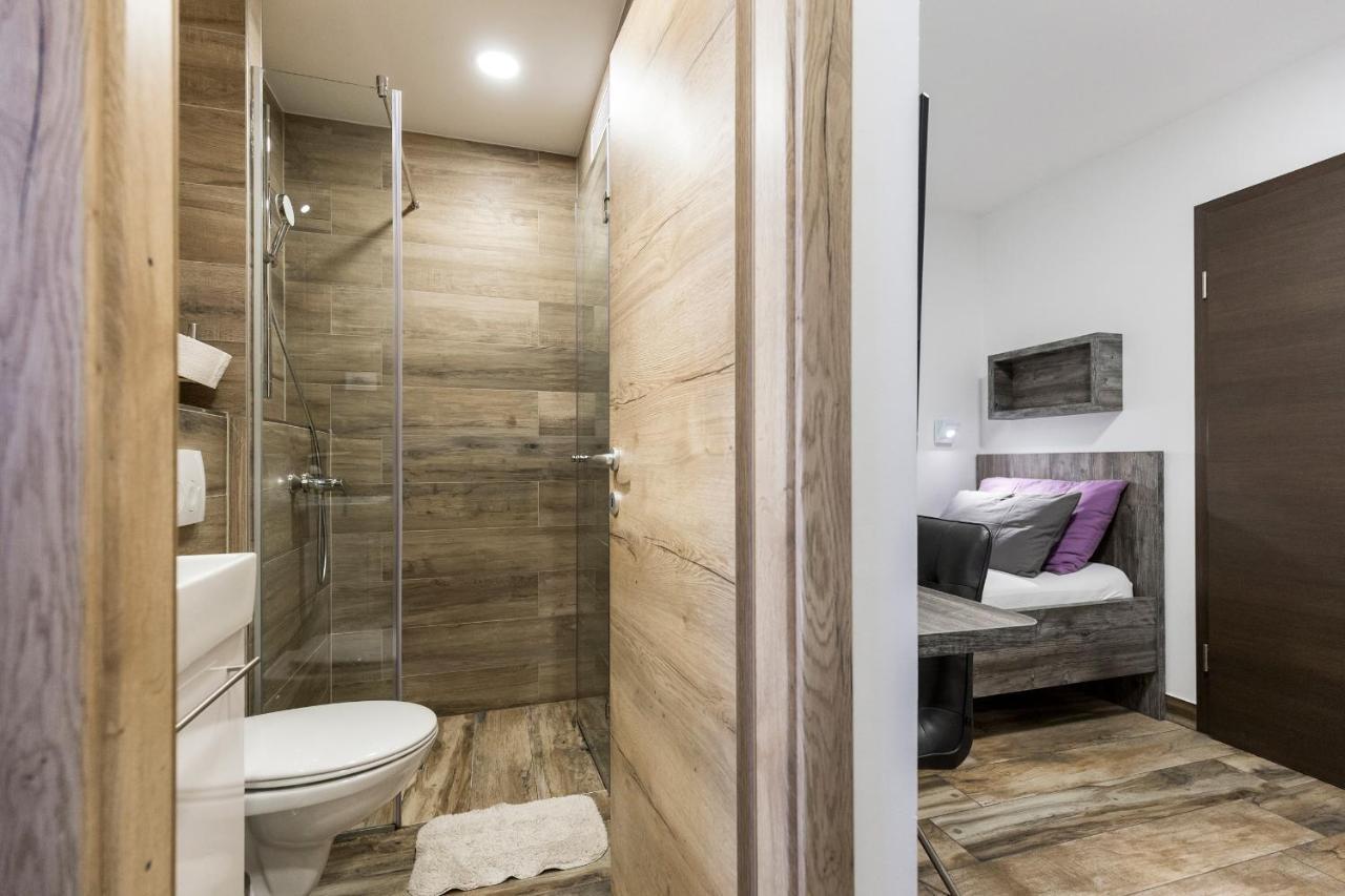 Apinelo Tower Rooms Split Exterior foto